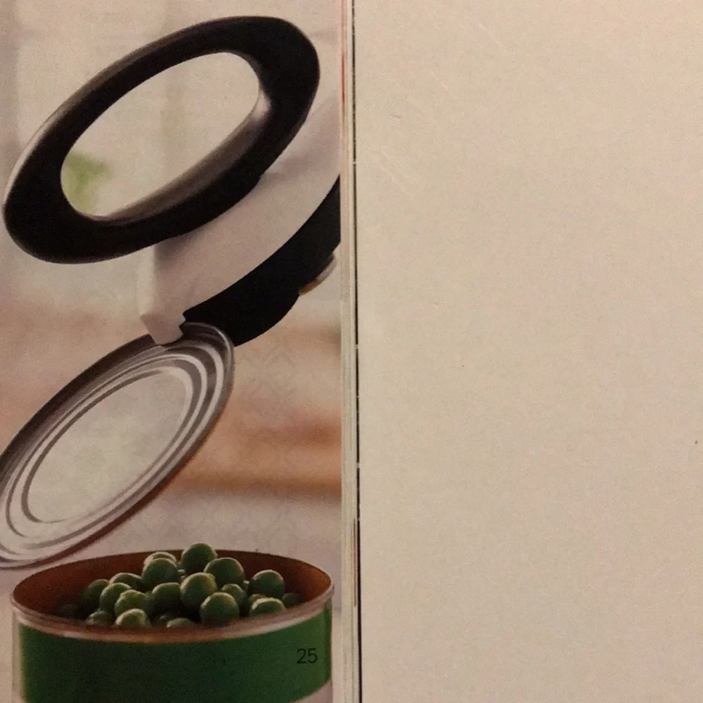 TUPPERWARE CAN OPENER
